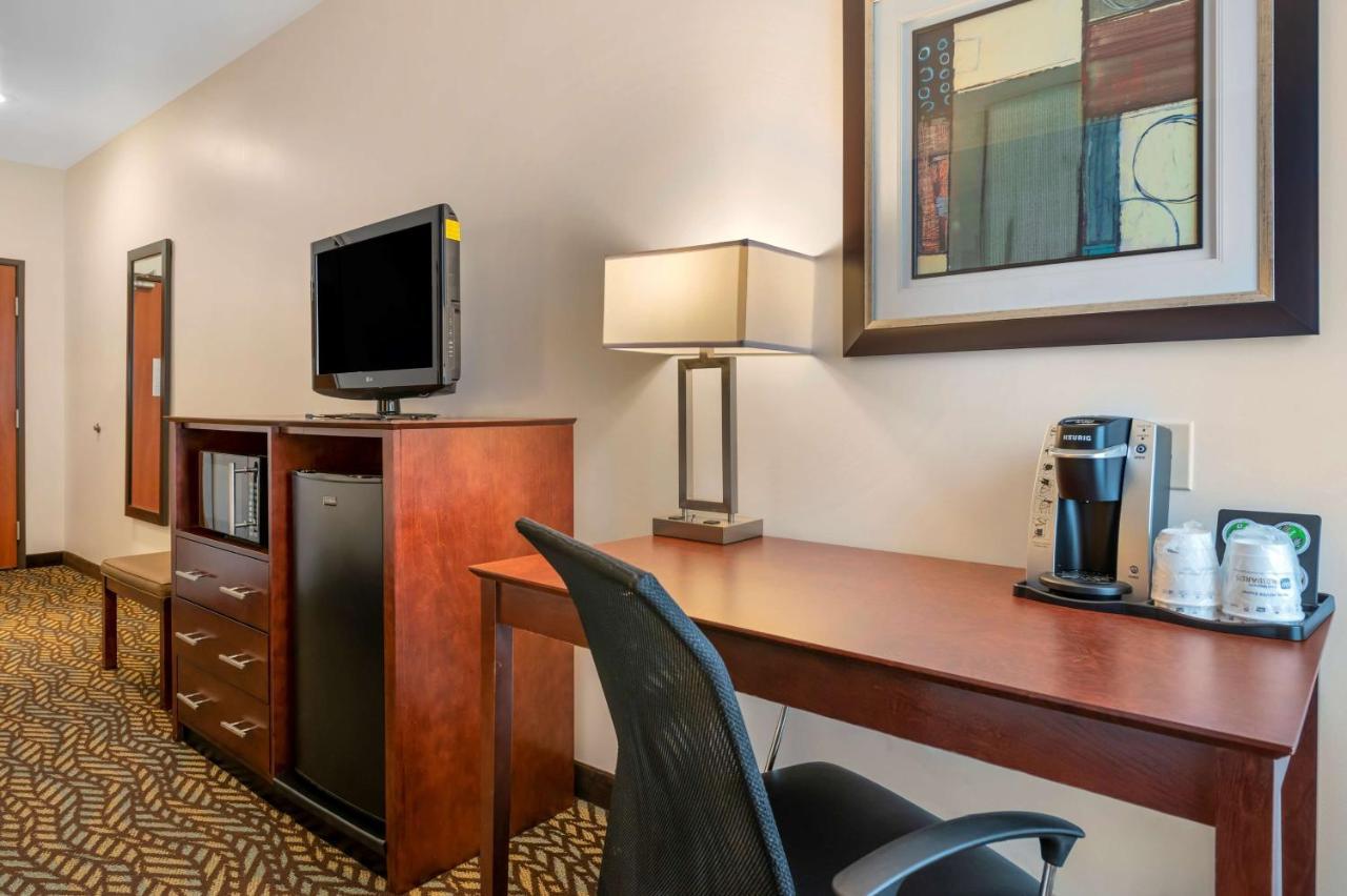 Best Western Plus Covered Bridge Inn Brazil Екстериор снимка